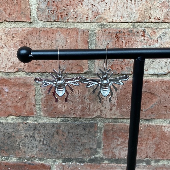 Large Silver Bee Statement Earrings - Picture 4 of 7